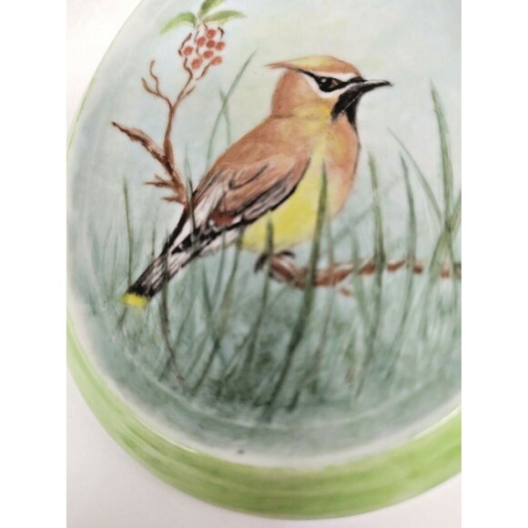 Hand Painted Oval Plate Bird Painting "Cedar Waxwing" signed Palmer H.P. 1987 - Picture 8 of 9